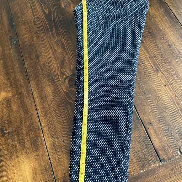 Banana Republic Navy white small lines pattern Sloan Slim ankle pants - Picture 7 of 10